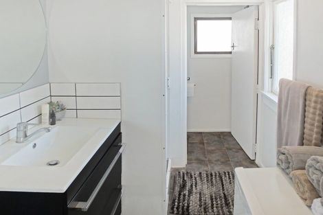 Photo of property in 86 Seabury Avenue, Foxton Beach, Foxton, 4815