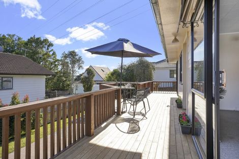 Photo of property in 8 Santiago Crescent, Unsworth Heights, Auckland, 0632