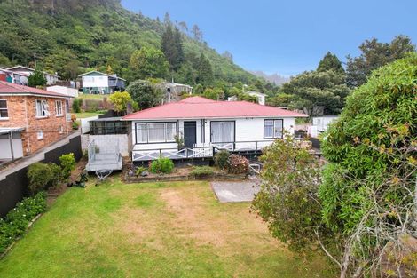 Photo of property in 11 Gordon Road, Western Heights, Rotorua, 3015