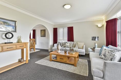 Photo of property in 193 Carnoustie Drive, Wattle Downs, Auckland, 2103