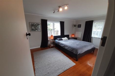 Photo of property in 1/16 Lancaster Road, Beach Haven, Auckland, 0626