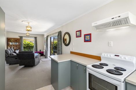 Photo of property in 76a Oxford Street, Tawa, Wellington, 5028
