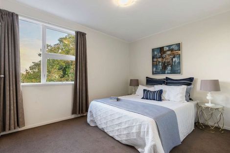 Photo of property in 1/19a Forrest Hill Road, Milford, Auckland, 0620
