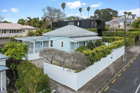 Photo of property in 47 Livingstone Street, Westmere, Auckland, 1022
