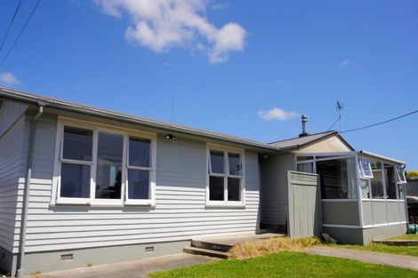 Photo of property in 4 Mcclure Street, Feilding, 4702