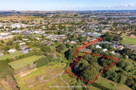 Photo of property in 11 Ron Wyatt Lane, Waiuku, 2123