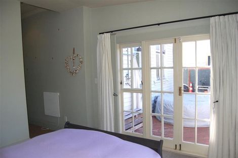 Photo of property in 11 Thistle Street, Napier South, Napier, 4110