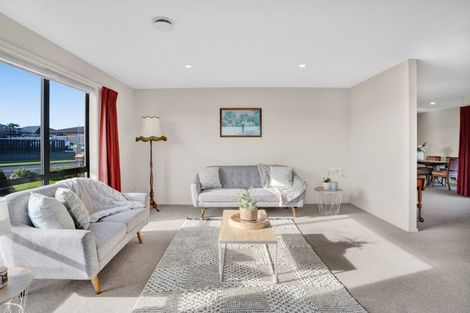 Photo of property in 8 Jules Crescent, Bell Block, New Plymouth, 4312