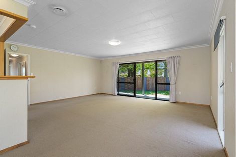 Photo of property in 277 Shakespeare Street, Leamington, Cambridge, 3432