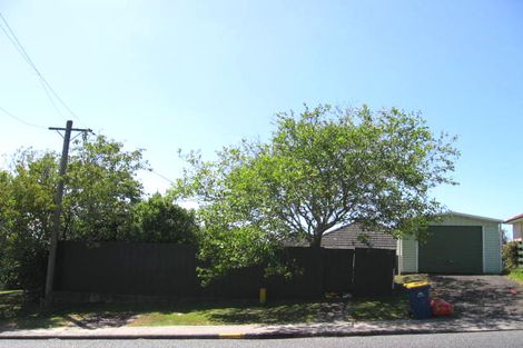 Photo of property in 65 Birkdale Road, Birkdale, Auckland, 0626