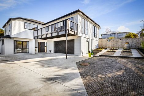 Photo of property in 9a Valron Road, Te Atatu South, Auckland, 0602