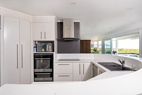 Photo of property in 142 Ocean Road, Ohope, 3121