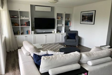 Photo of property in 1/34 Uxbridge Road, Mellons Bay, Auckland, 2014