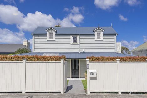 Photo of property in 100 Old Mill Road, Westmere, Auckland, 1022