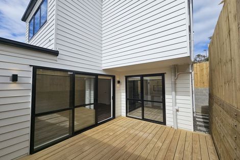 Photo of property in 4f Hepburn Road, Glendene, Auckland, 0602