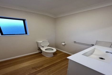 Photo of property in 13 Elsfield Place, Torbay, Auckland, 0630