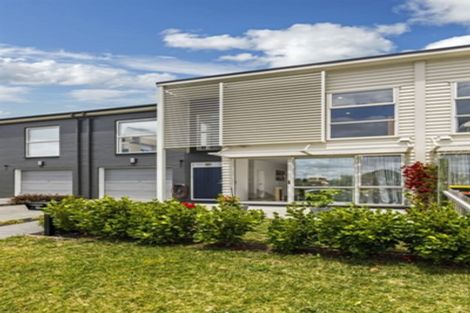 Photo of property in 10 Couldrey Crescent, Red Beach, 0932