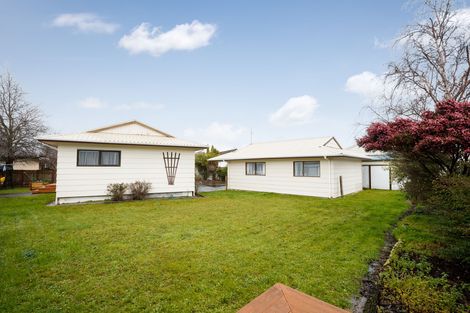 Photo of property in 50 Suzanne Grove, Kelvin Grove, Palmerston North, 4414