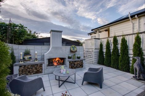 Photo of property in 12 Farndon Road, Clive, 4102