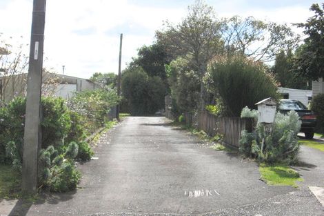 Photo of property in 8 Sutton Crescent, Papakura, 2110