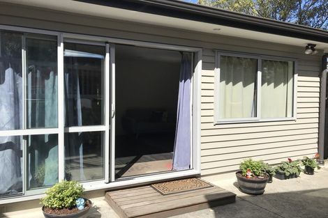 Photo of property in 218a Glamorgan Drive, Northcross, Auckland, 0630