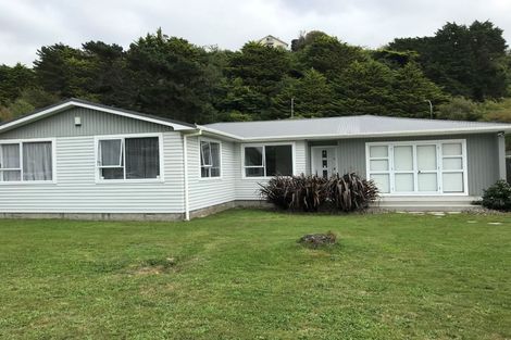 Photo of property in 13 Nathan Street, Tawa, Wellington, 5028