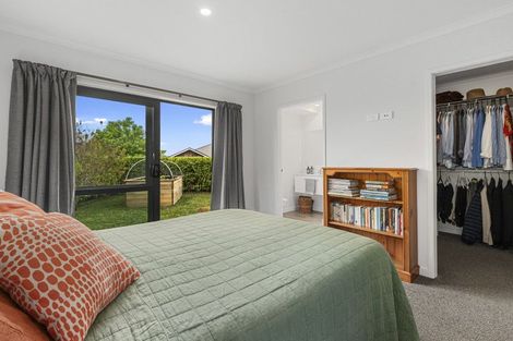 Photo of property in 2 Shea Lane, Pyes Pa, Tauranga, 3112