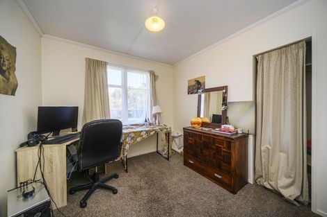 Photo of property in 123 Ruamahanga Crescent, Terrace End, Palmerston North, 4410