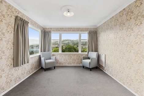 Photo of property in 7 Rewa Terrace, Tawa, Wellington, 5028