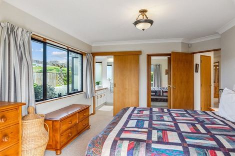 Photo of property in 11 Barrett Drive, Waikanae Beach, Waikanae, 5036