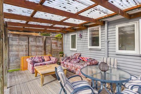 Photo of property in 31 Elizabeth Street, Waikanae, 5036