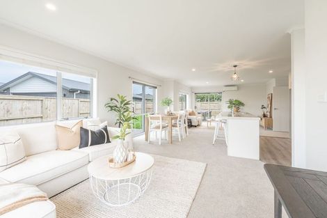 Photo of property in 100 Puhirake Crescent, Pyes Pa, Tauranga, 3112