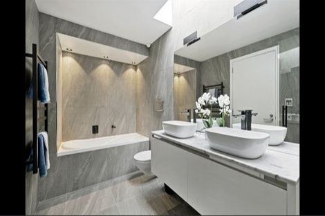 Photo of property in 8 Saint Barnabas Lane, Fendalton, Christchurch, 8052