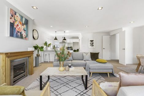 Photo of property in 5 Grenache Place, Rototuna, Hamilton, 3210