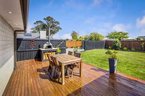 Photo of property in 111 Lowes Road, Rolleston, 7614