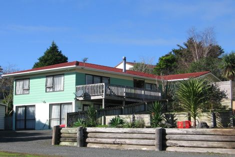Photo of property in 35 Banyan Drive, Totara Heights, Auckland, 2105
