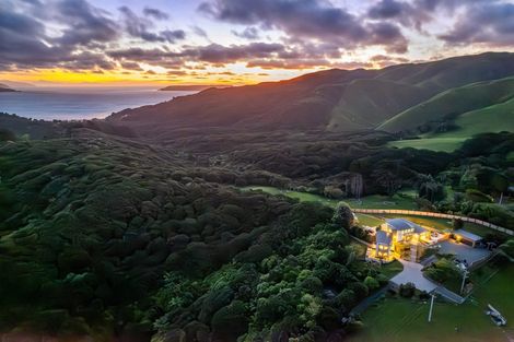 Photo of property in 3 Coroglen Rise, Pukerua Bay, 5026