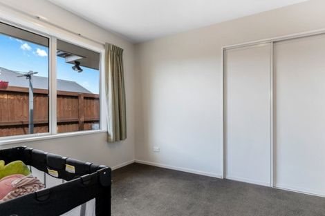 Photo of property in 12 Wattle Lane, Rangiora, 7400