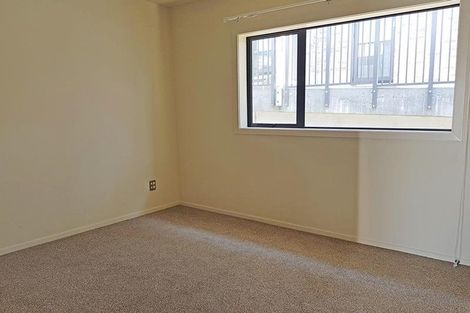 Photo of property in Greenwich Apartments, 45/3 Burton Street, Grafton, Auckland, 1010