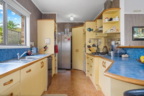 Photo of property in 32 Kohe Street, Parahaki, Whangarei, 0112