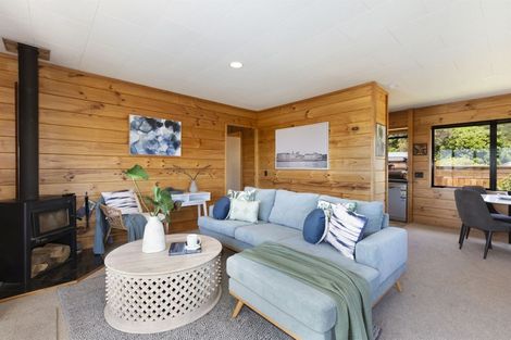 Photo of property in 16 Solway Place, Papakowhai, Porirua, 5024