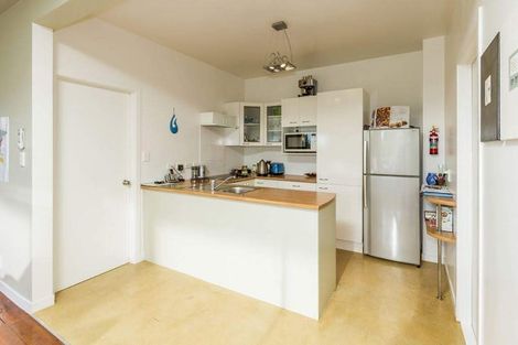 Photo of property in 15 Kerr Street, Devonport, Auckland, 0624