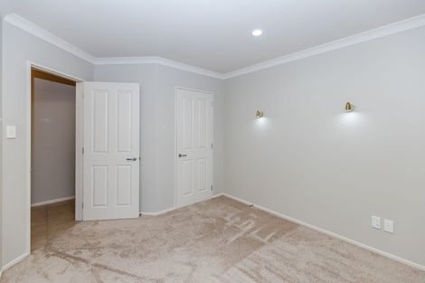 Photo of property in 32 Miers Glade, Rototuna North, Hamilton, 3210