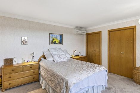 Photo of property in 51 Kotare Street, Waikanae, 5036