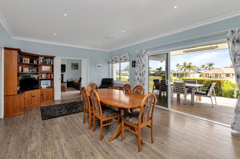 Photo of property in 2 Cayman Court, One Tree Point, 0118