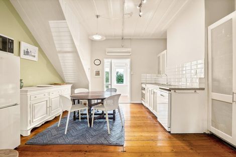 Photo of property in 48 Melville Street, Dunedin Central, Dunedin, 9016