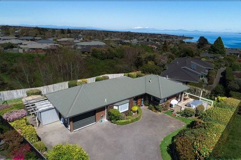 Photo of property in 79 Harvey Street, Waipahihi, Taupo, 3330