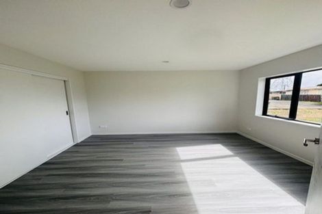 Photo of property in 9f Julian Place, Otara, Auckland, 2023