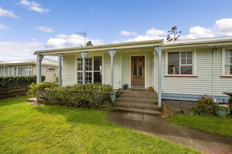 Photo of property in 160 Waihi Road, Hawera, 4610