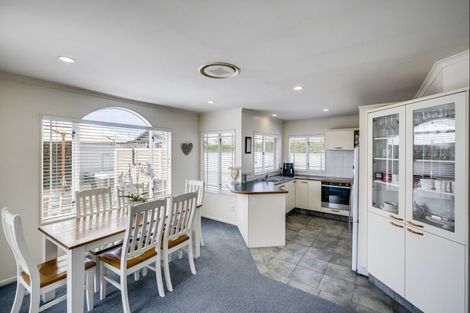 Photo of property in 5a Elbourne Street, Taradale, Napier, 4112